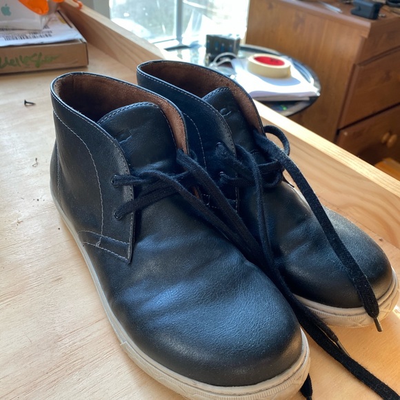 Florsheim Kids Curb Jr. Black Chukkas - Picture 3 of 3